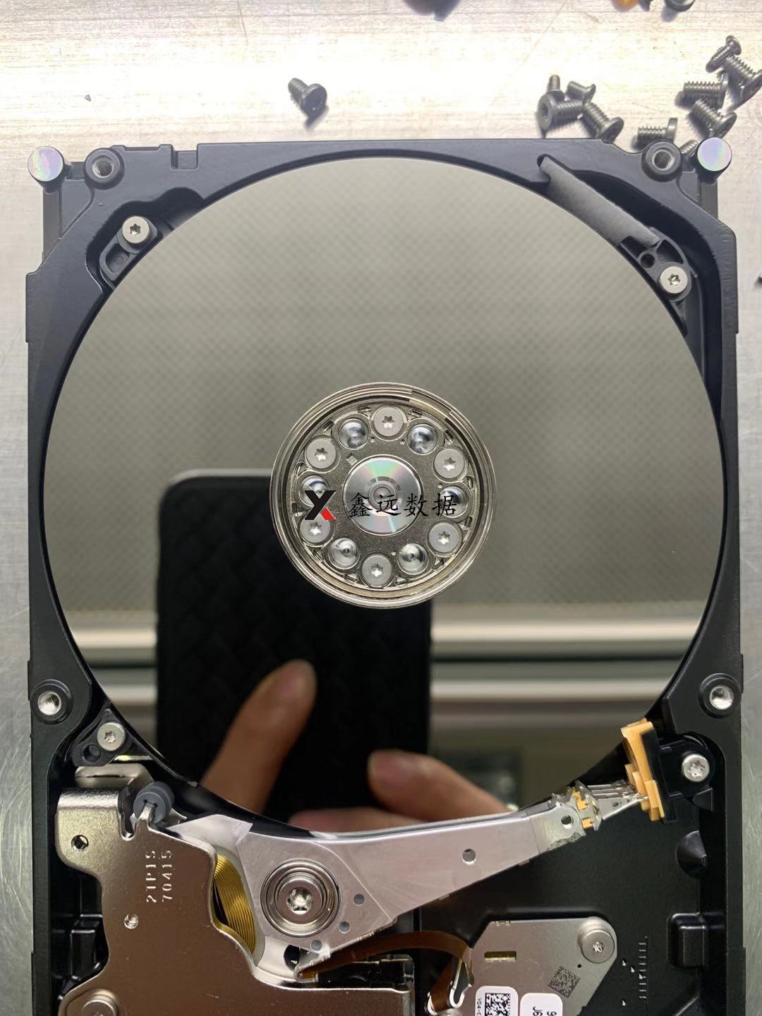 太原某传媒公司希捷ST4000DM004 4T磁头损坏开盘数据恢复成功